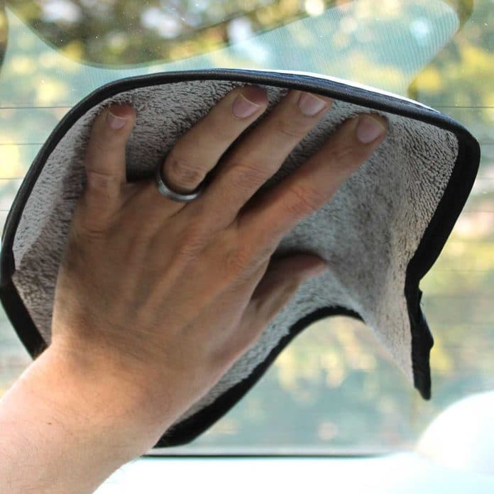 How to Clean Car Windows
